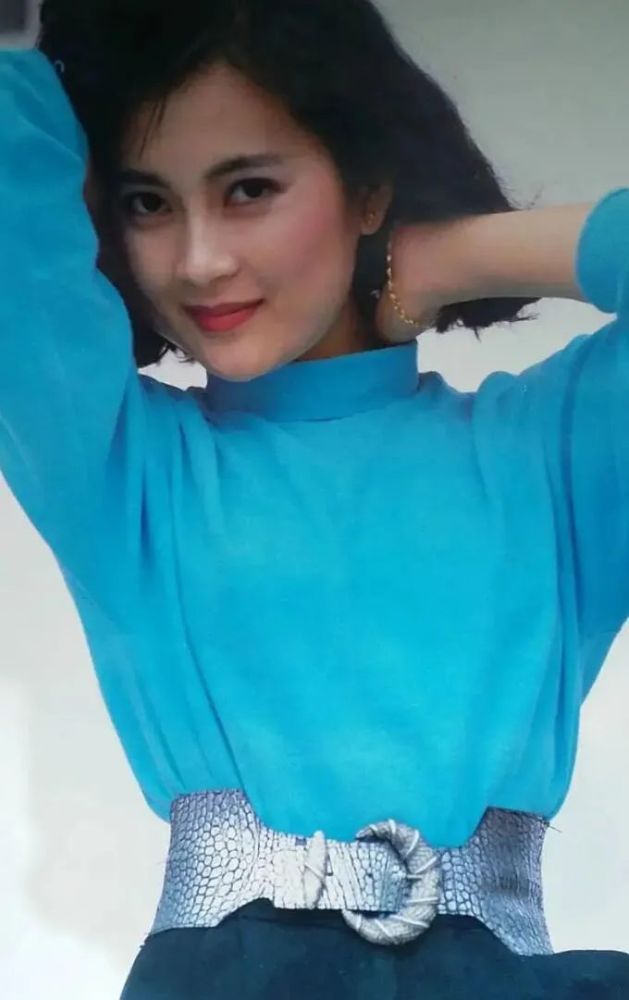 上世纪八九十年代的挂历女郎,美翻了!