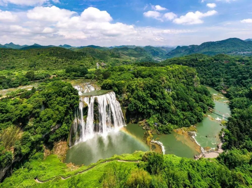安顺全域旅游目的地推荐|这里才是"飞流直下三千尺" ——黄果树瀑布群