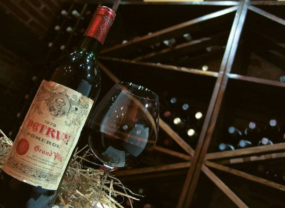 法国最贵的红酒并不是82年拉菲 在大多数人眼里,认为法国红酒最贵莫