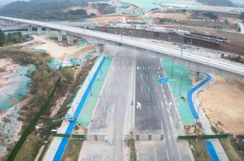 大力完善"9高12快"高快速路网和"72386"对外道路系统,钟太快速,永九