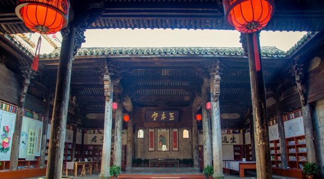 探村浙江金华 寺平古村,七星伴月格局,最美砖雕民居