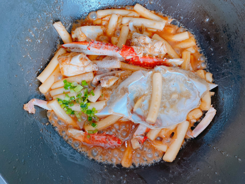 浙江名菜梭子蟹炒年糕,很多人第一步就错了,这样做比饭店的好吃