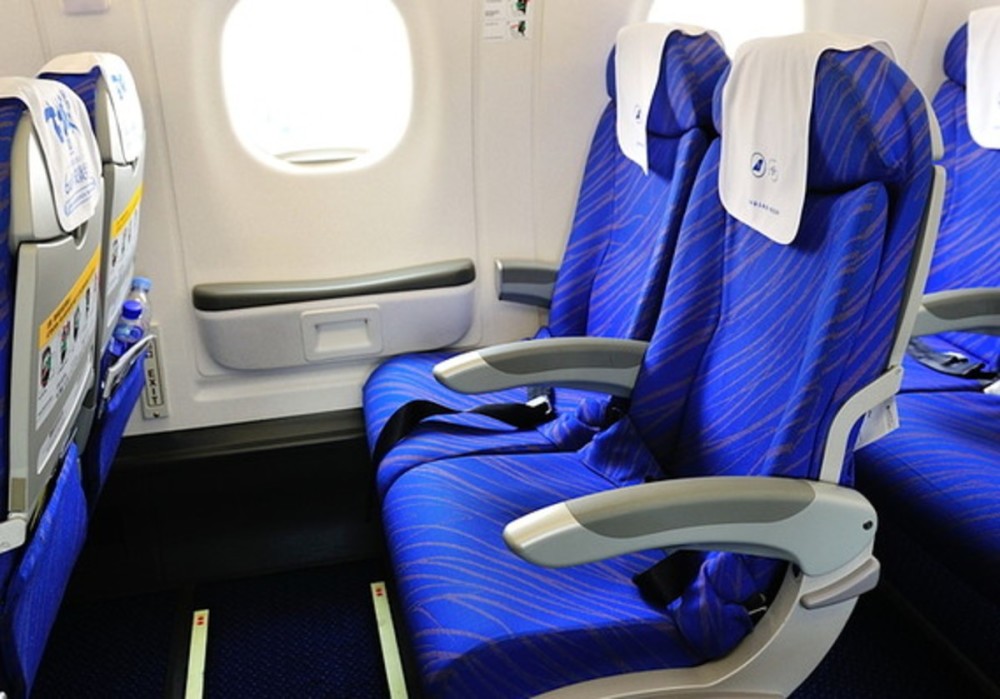 中的arj21-700客机航空座椅的供应商是湖北航宇嘉泰飞机设备有限公司