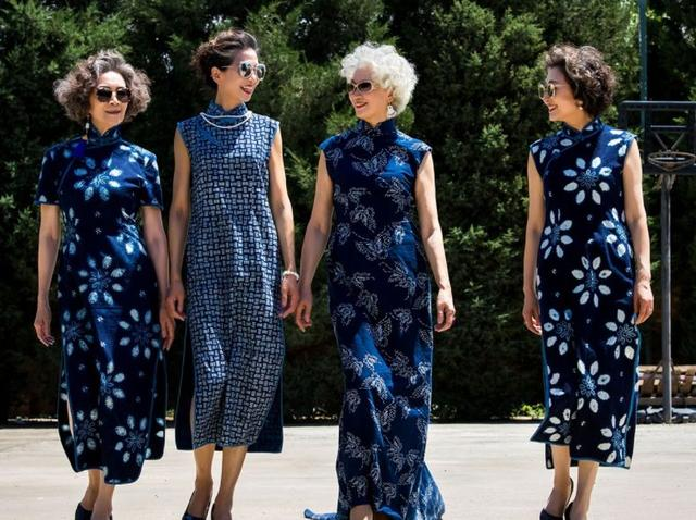 时尚与年龄无关!4位老太太美成一道风景,重新定义"中国奶奶"