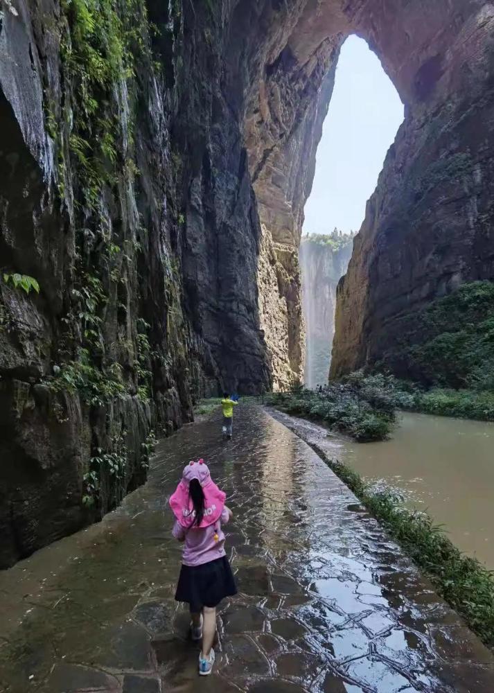 在武隆天坑地缝,我走了此生最多的台阶