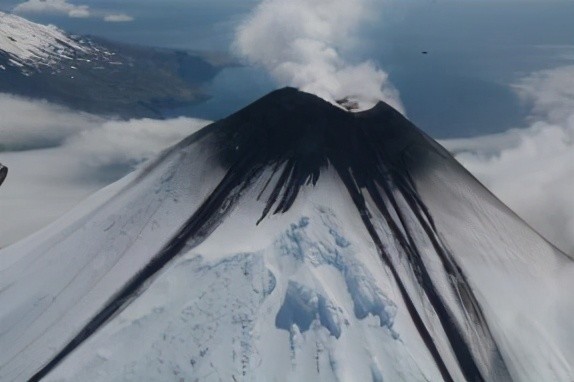 克利夫兰火山