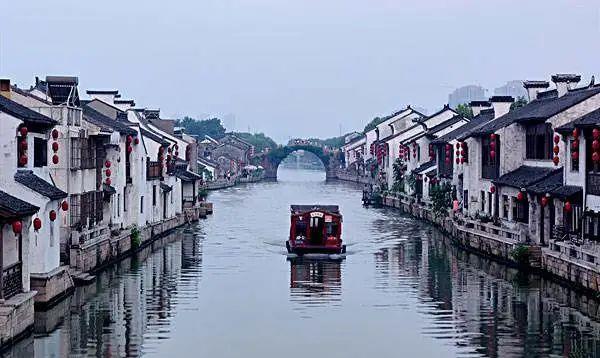 比苏州秀美,比杭州悠闲,这座江南小城藏着最美的诗画