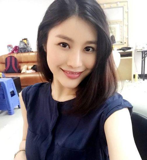 身价400亿的黑老大面纱被揭开,与10余名女星有染,1顿饭吃掉80万