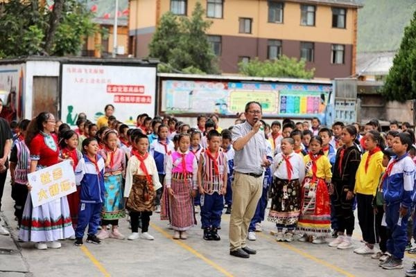 主动请缨前往云南怒江州,温州教师退休前想圆一个"支教梦"