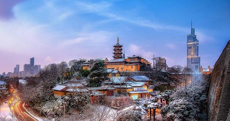 南京最浪漫古寺,樱花大道唯美梦幻,距今已有千年历史