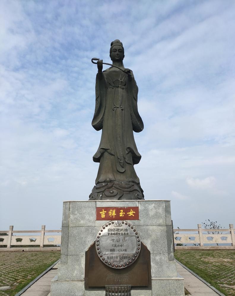 徒步登顶江苏最高峰,连云港花果山玉女峰,看看沿途有哪些景点