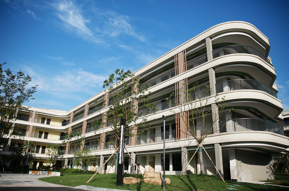浙江杭州这个区,新增1所学校,占地77亩,开设54个班级,9月开学