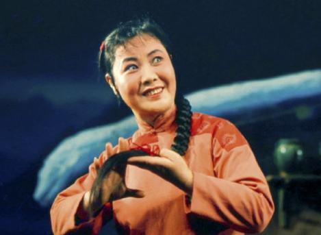 著名歌唱家郭兰英,91岁身体欠佳却无子女照料,李谷一