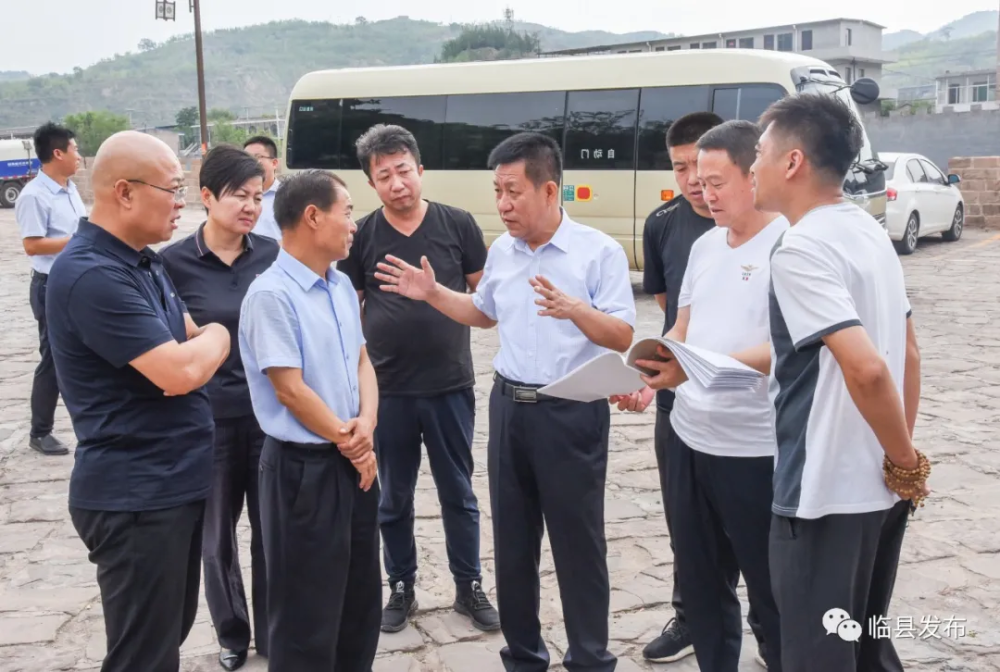 临县李双会在碛口古镇调研指导旅游发展工作