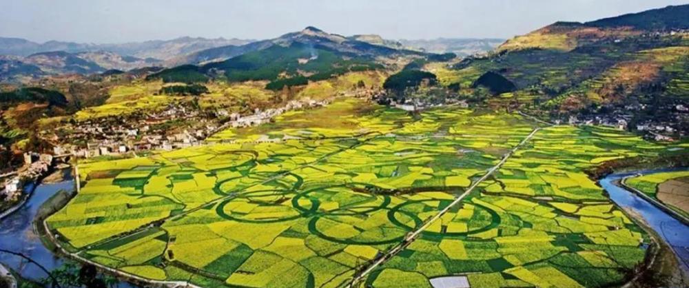 贵阳市开阳县十里画廊油菜花 崔亚东 摄贵阳市开阳县十里画廊.