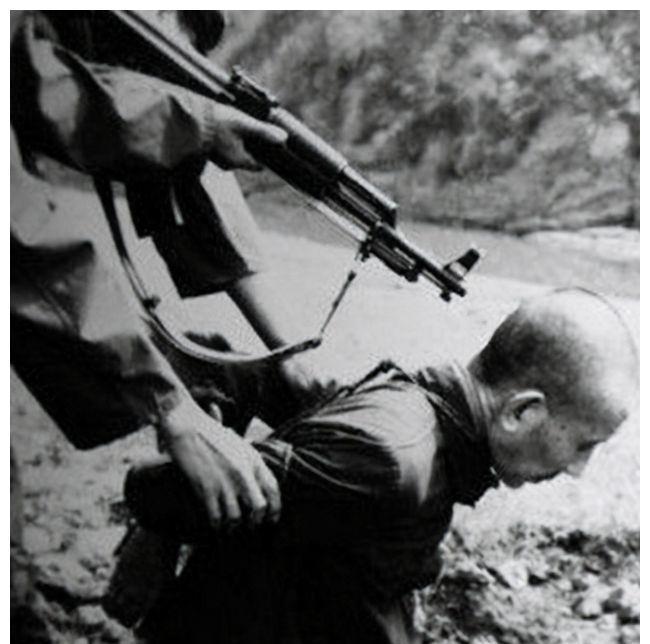 犯下重案的龙治民,与协助他作案的闫淑霞都于1985年9月27日被执行枪决