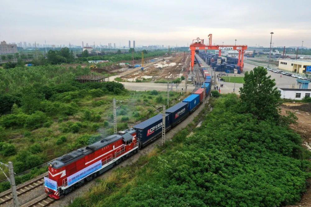 中国将中断与立陶宛中欧班列运输?中铁集装箱公司:消息不实