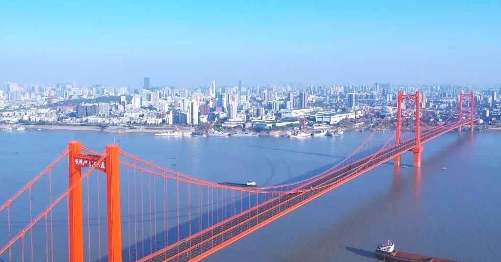 杭州21年gdp_东青岛与浙江杭州的2021年上半年GDP谁更高(3)