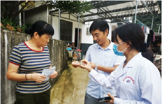 来源:黄山区政府网 8月17日,黄山区疾控中心接到太平湖镇汪王岭村一