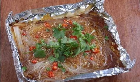 锡纸烤粉丝与蒜蓉粉丝蒸扇贝做法,一吃就上瘾!