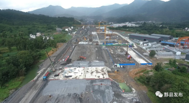 高铁黟县东站及站前广场项目建设快速推进