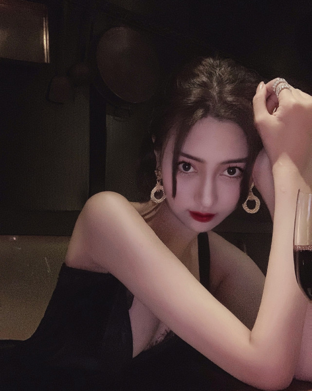 安珀wang能不能嫁给郭麒麟跟郭德纲又有什么关系有些网友太封建