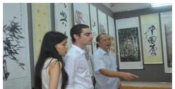 广东女孩李然相貌平平遇王子26岁成欧洲王室第一位中国王妃
