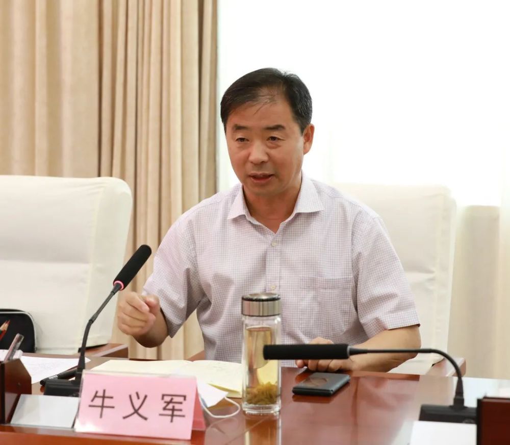怀来县委常委,常务副县长牛义军表示,湿地旅游的开展必须以保护为