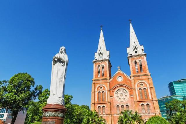 西贡圣母大教堂:历史悠久,曾有小"巴黎圣母院"之称