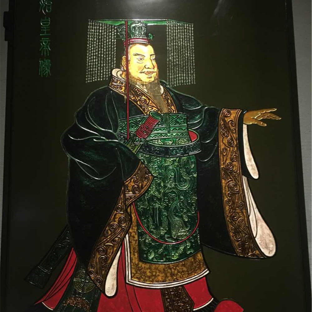 为什么秦始皇不穿"黄袍",而是穿"黑袍"?