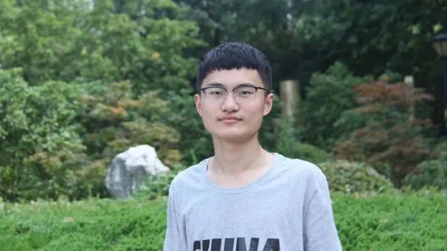 沭中李少煊,周利伟受到表彰!