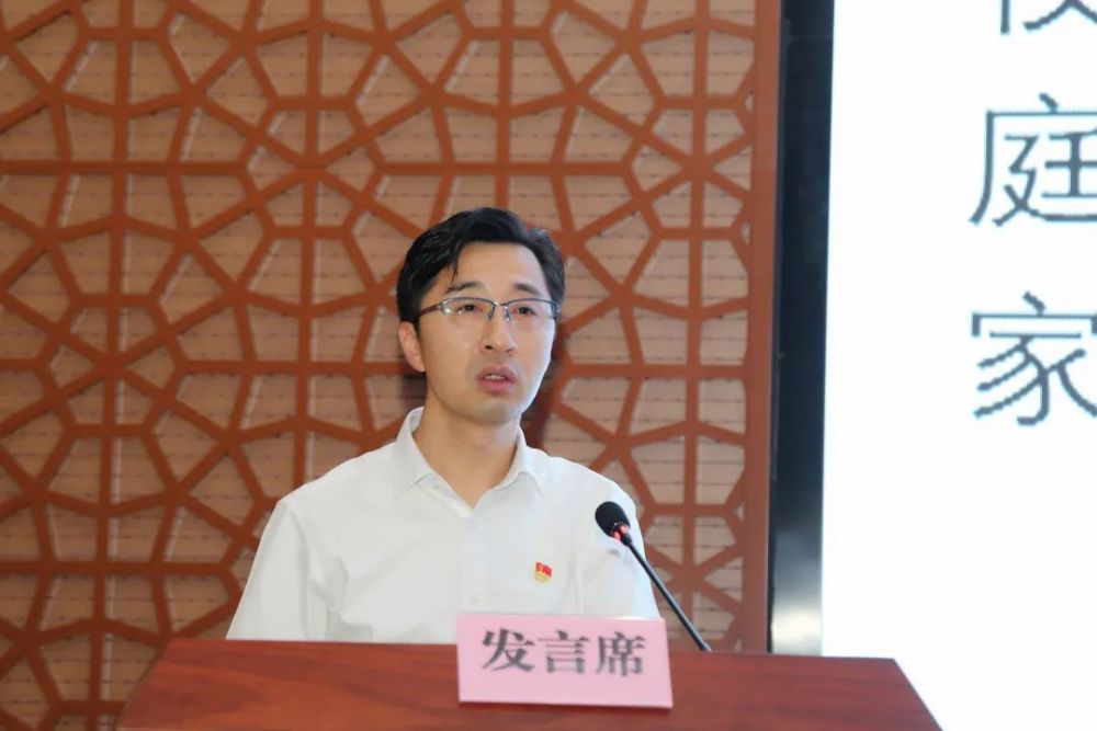 葛江中学校长仲跻宏作《积极履责 精准施策 打赢校园疫情防控阻击战