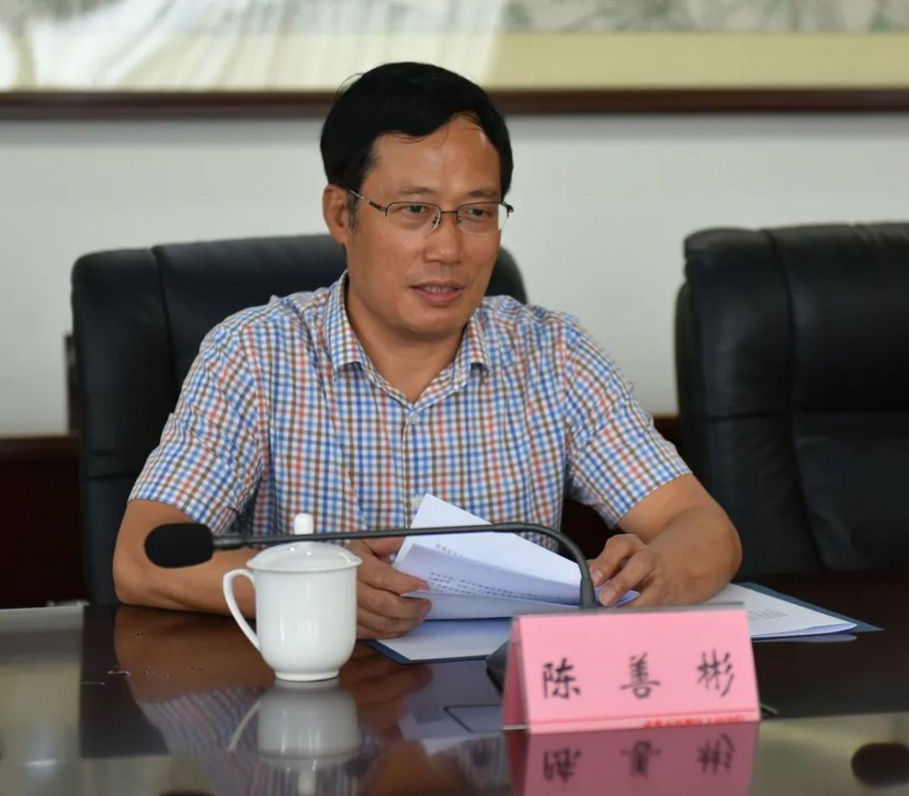 成都中院党组成员副院长龚成到新都法院征求代表委员意见建议