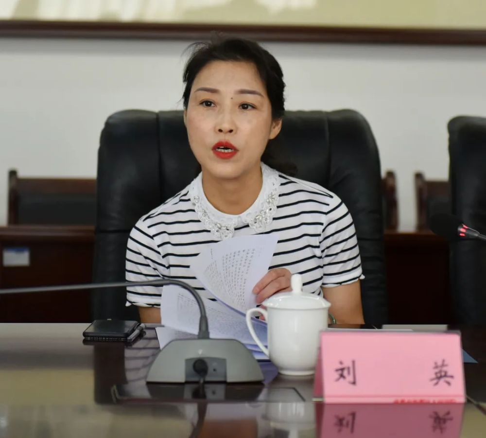 成都中院党组成员,副院长龚成到新都法院征求代表委员意见建议