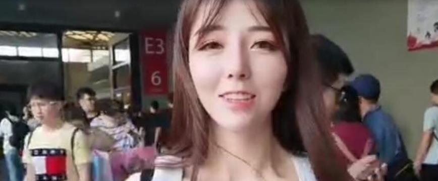 斗鱼晴子连麦乔碧萝线下活动被吐槽网红脸对比才会更漂亮