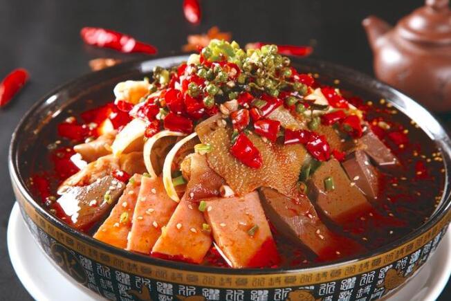 川菜毛血旺的家常做法,麻辣鲜香又开胃,自己在家就能做