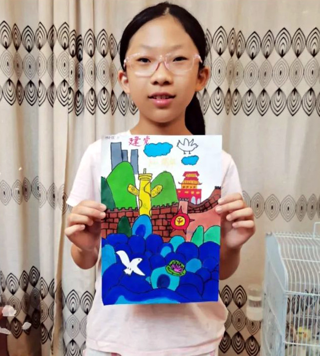 苏州市平江实验学校四年级学生暑期制作科技主题绘画作品