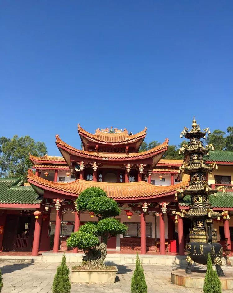 大轮梵天,八闽最古老的寺庙之一,列为古厦门二十名景