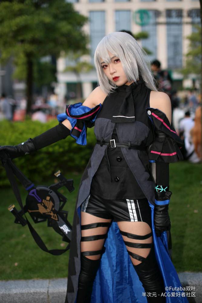 明日方舟 cos 斯卡蒂