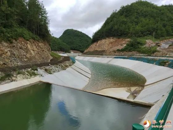 水库一角 不久前,家住奉节县竹园镇丰竹村的许弟秀家里就用上了自来水