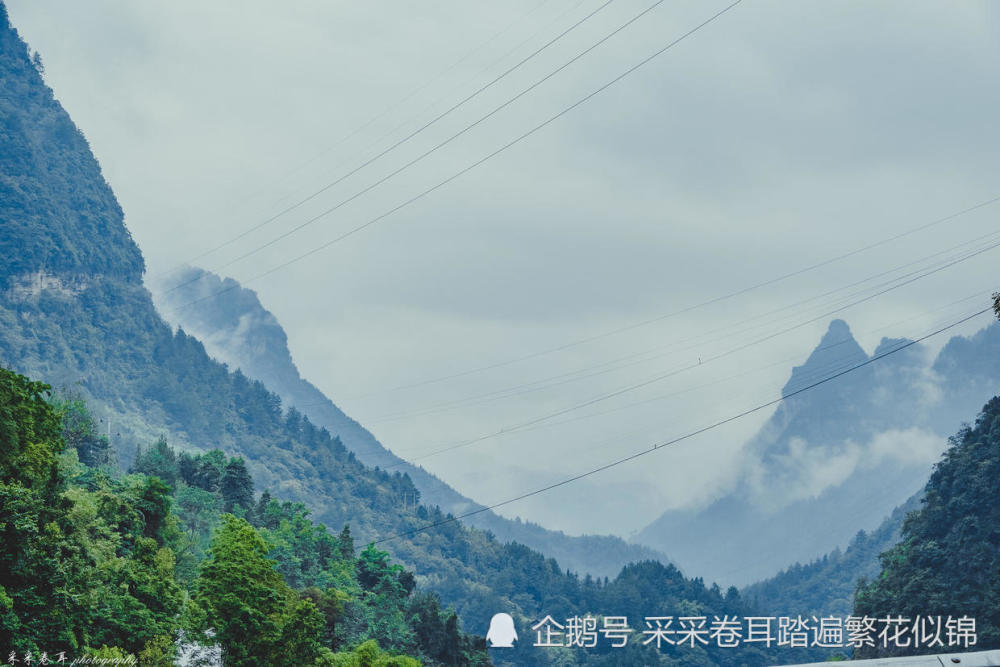 重庆旅行,从彭水郁山到黔江,自驾国道,偶得烟雨武陵山