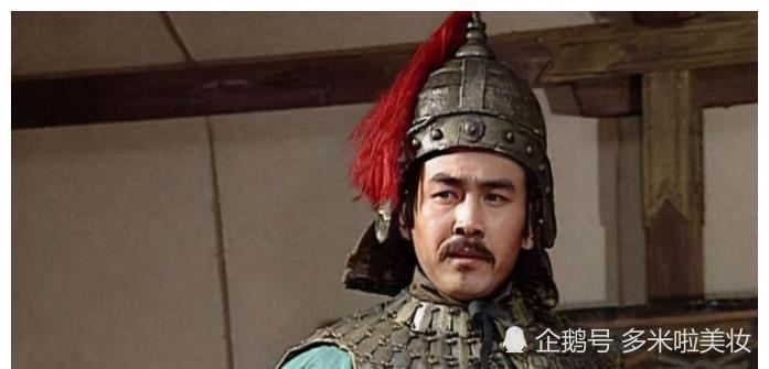 不由得对钟会多了些忌惮之心,一个毫无功名的钟会,把一个功臣的儿子给