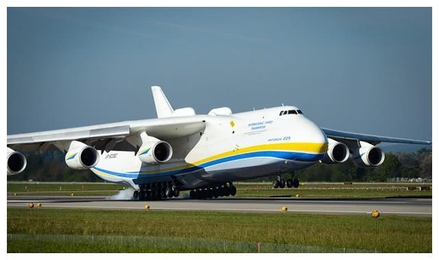 世界上最大的客货运飞机,续航能力远超普通飞机,能搭载2000人!