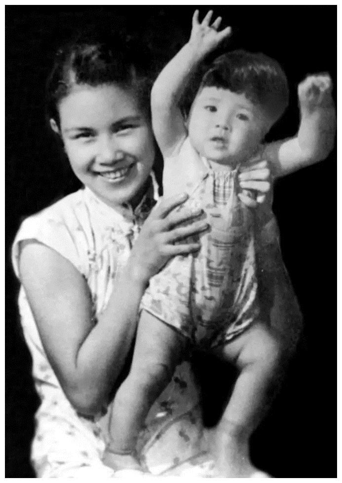 上海"玫瑰"叶露茜:赵丹前妻,因战乱被迫改嫁,子女9人皆成才