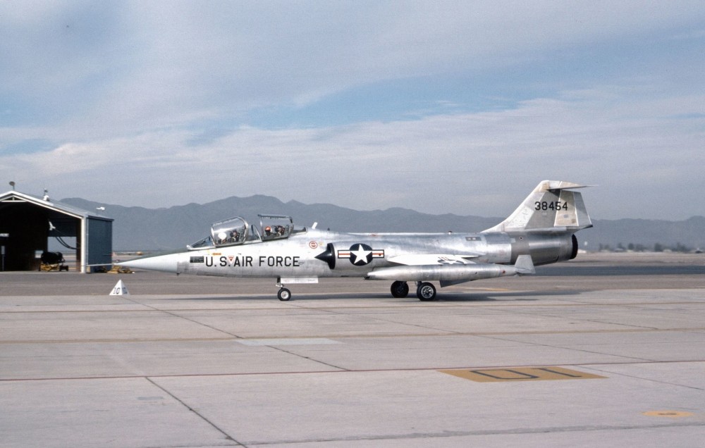 f-104 星式 系列战斗机图片集