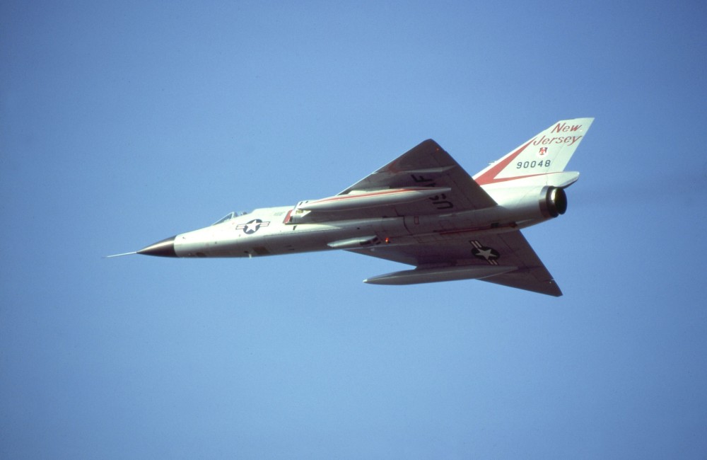 f-105雷公系列单座单发后掠翼喷气式超音速战斗轰炸机图片集