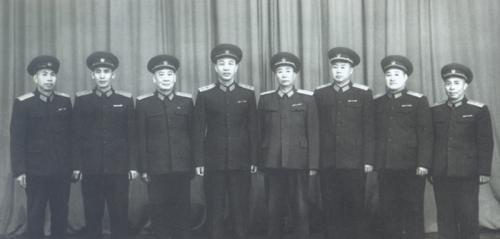 我军1955年授衔时各大单位正副职领导军衔