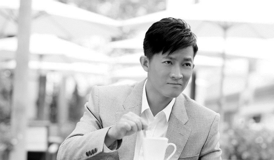 杨志刚"毁灭史",被亲哥捧了16年