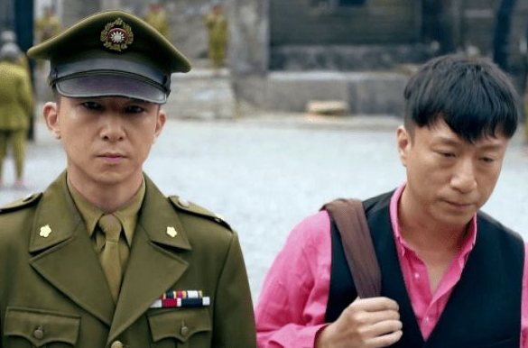 孙红雷饰演正直不阿的枭雄何辅堂,这部剧加深了苏可和孙红雷的同学