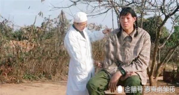 48米"女巨人"曾金莲:18岁在睡梦中去世,至今遗体还